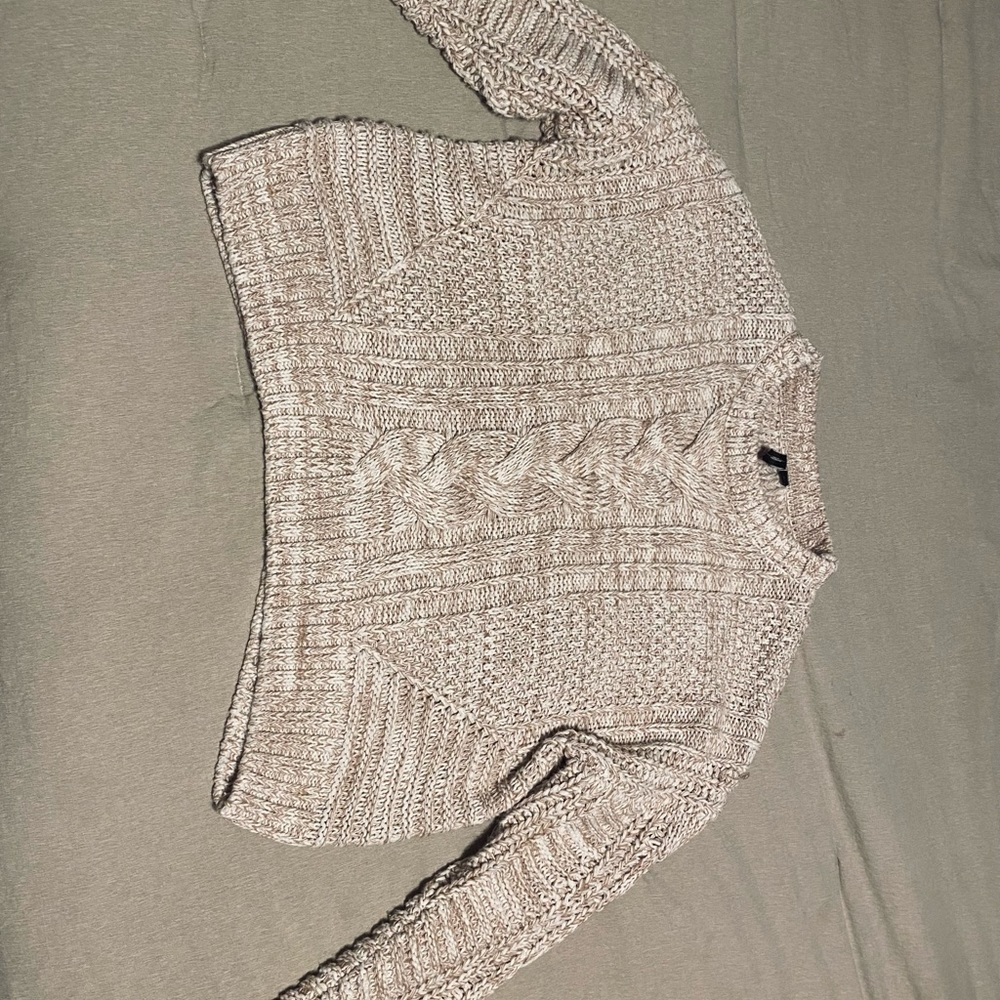 moon&madison// sweater// tan and cream// large